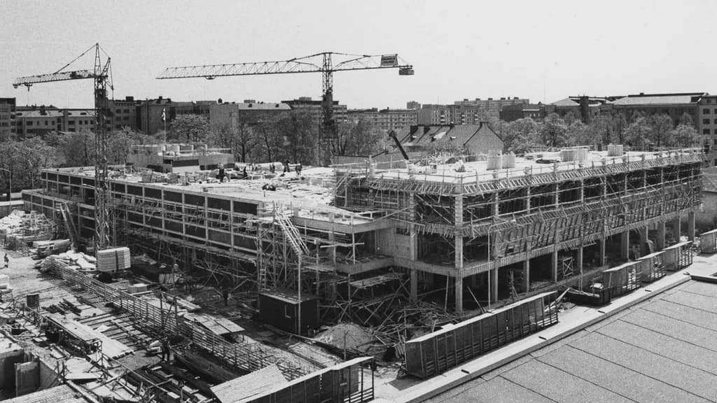 Luento: Kirjasto-työväenopistotalo 50 vuotta